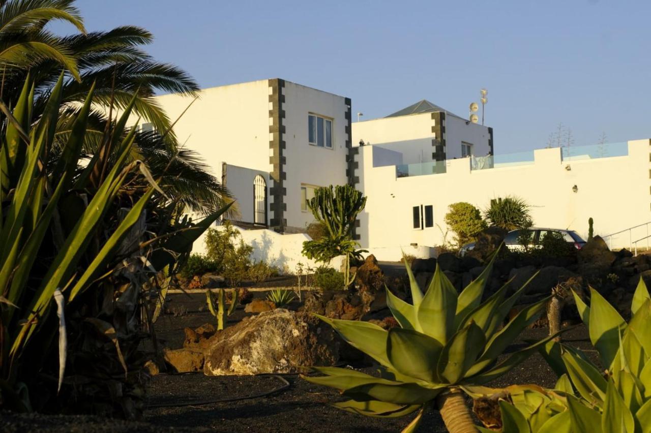 Villa Feliza Güime Exterior foto